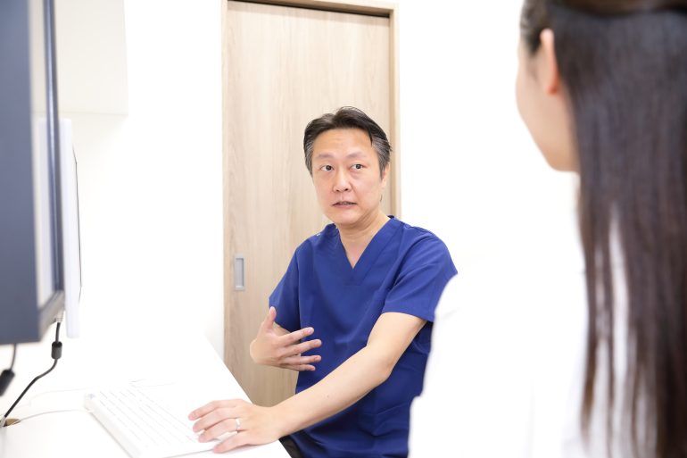 血便の原因疾患および大腸内視鏡検査について専門医が解説