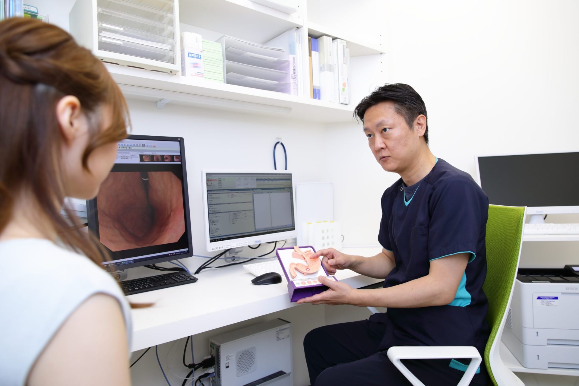 女子高生　肛門検査 