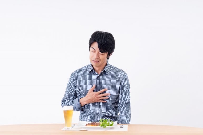 逆流性食道炎の治し方とは？症状・初期治療やお薬について専門医が解説